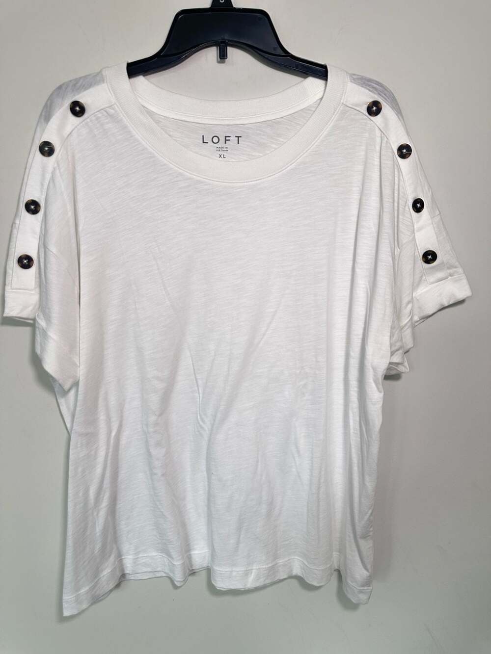 100% Cotton Loft Button Shoulder Tee Size XL White Casual Short Sleeve Top